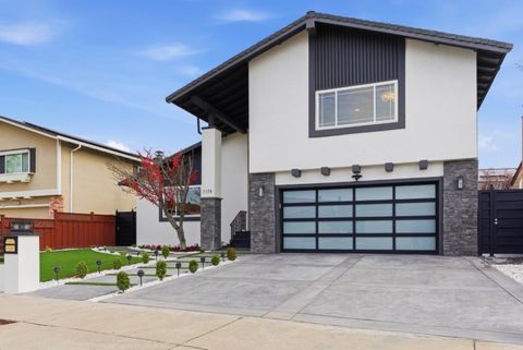 Photo of 1174 San Moritz Drive, San Jose, CA 95132 (MLS # ML82036362)