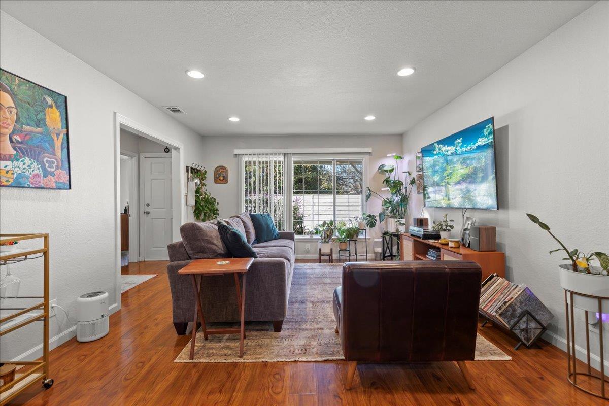 1973 Bird Avenue