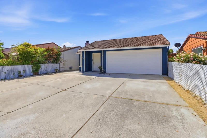 1184 Sunny Court