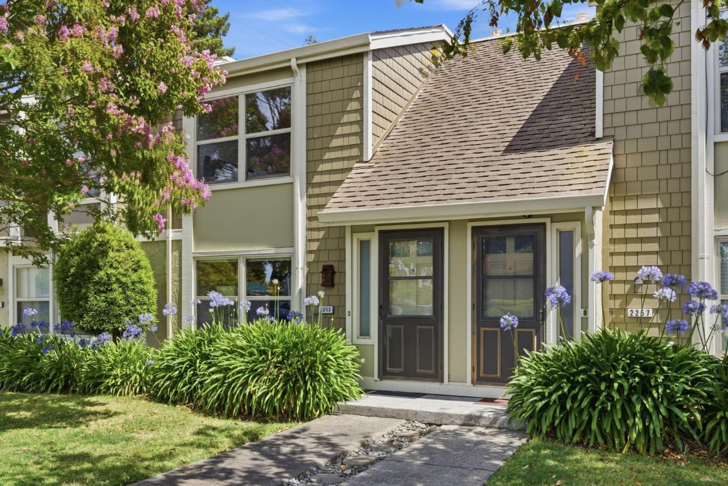 2253 Creek Bed Court