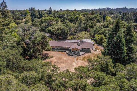 Photo of 147 Mapache Drive, PORTOLA VALLEY, CA 94028 (MLS # ML82052353)