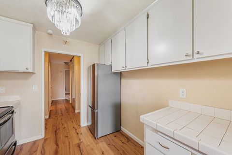 Tiny photo for 121 Buckingham Drive #25, SANTA CLARA, CA 95051 (MLS # ML82030861)