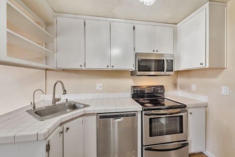 Tiny photo for 121 Buckingham Drive #25, SANTA CLARA, CA 95051 (MLS # ML82030861)