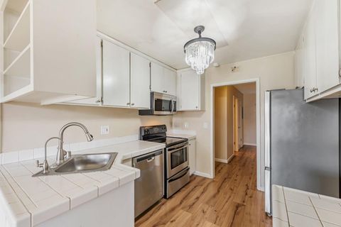 Tiny photo for 121 Buckingham Drive #25, SANTA CLARA, CA 95051 (MLS # ML82030861)