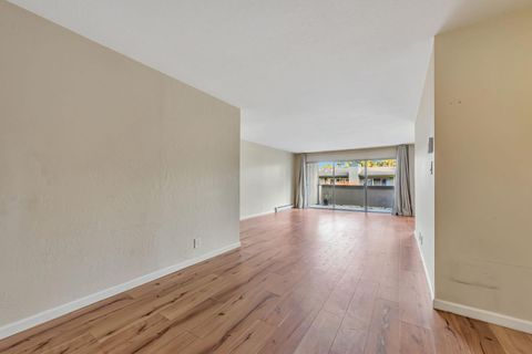 Tiny photo for 121 Buckingham Drive #25, SANTA CLARA, CA 95051 (MLS # ML82030861)