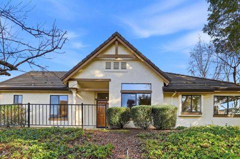 Photo of 7527 Morevern Circle, SAN JOSE, CA 95135 (MLS # ML82035660)