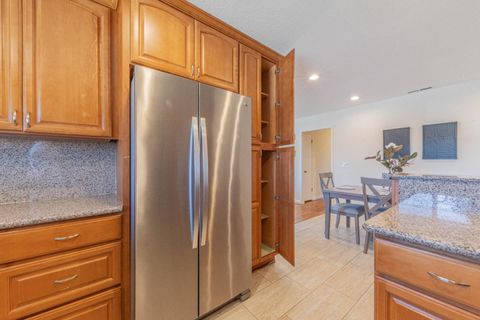 Tiny photo for 43 Saint Brendan Way, Salinas, CA 93906 (MLS # ML82043170)