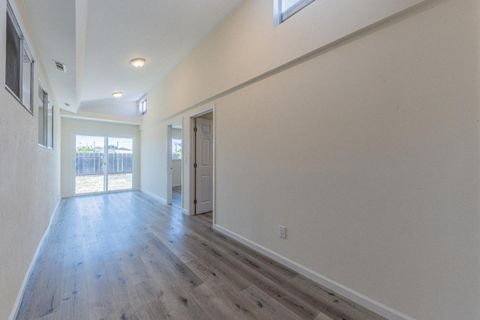 Tiny photo for 43 Saint Brendan Way, Salinas, CA 93906 (MLS # ML82043170)
