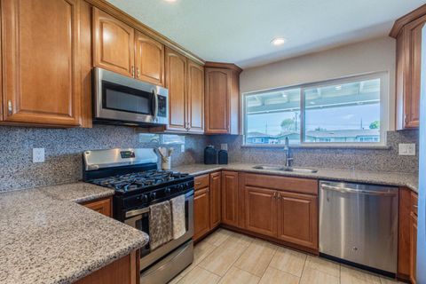 Tiny photo for 43 Saint Brendan Way, Salinas, CA 93906 (MLS # ML82043170)