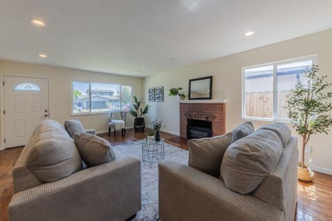 Tiny photo for 43 Saint Brendan Way, Salinas, CA 93906 (MLS # ML82043170)