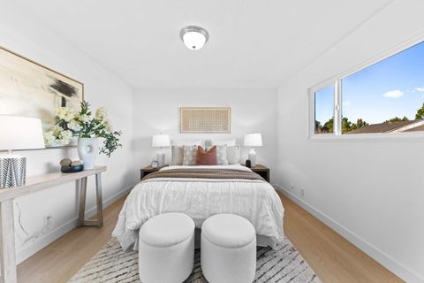 Tiny photo for 2641 Faust Court, San Jose, CA 95121 (MLS # ML82031217)