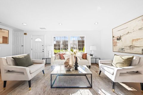 Tiny photo for 2641 Faust Court, San Jose, CA 95121 (MLS # ML82031217)