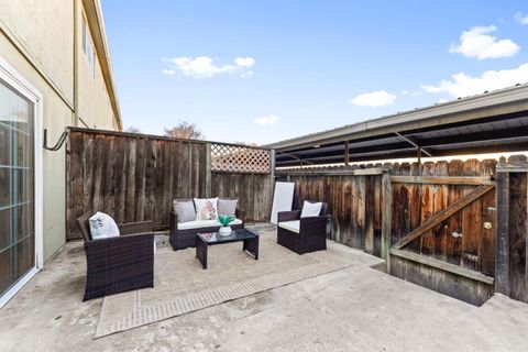 Tiny photo for 2641 Faust Court, San Jose, CA 95121 (MLS # ML82031217)