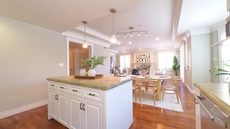 1226 El Camino Real 201