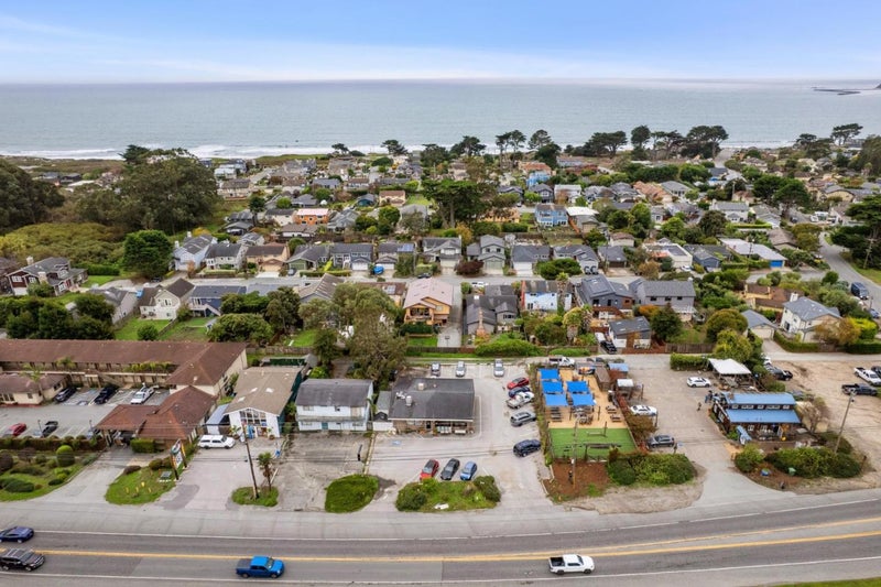 3048 Cabrillo Highway