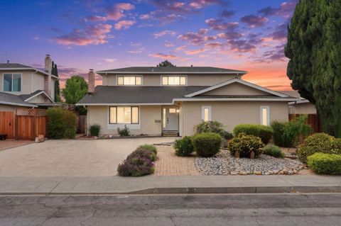 Photo of 864 Kizer Street, MILPITAS, CA 95035 (MLS # ML82040177)