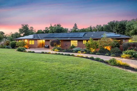 20811 Norada Court, Saratoga, CA 95070 - MLS#: ML82003839