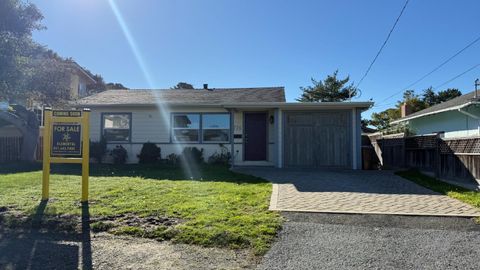 Photo of 725 Alice Street, MONTEREY, CA 93940 (MLS # ML82031584)