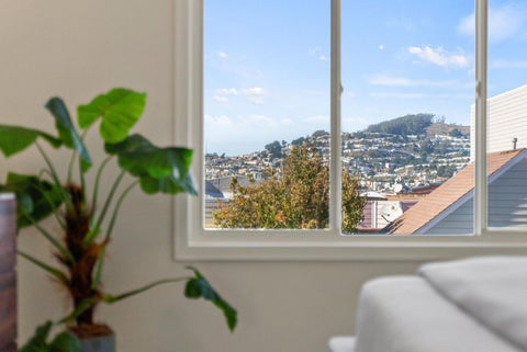 Photo of 422 Vienna Street, SAN FRANCISCO, CA 94112 (MLS # ML82065054)