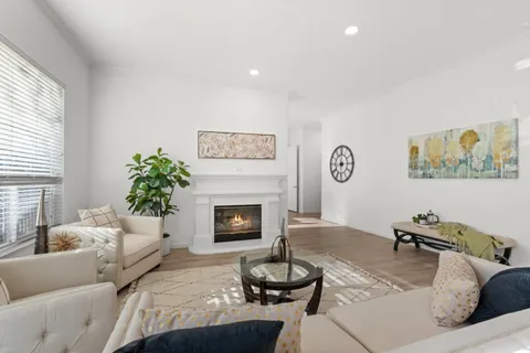 MLS: ML82037545