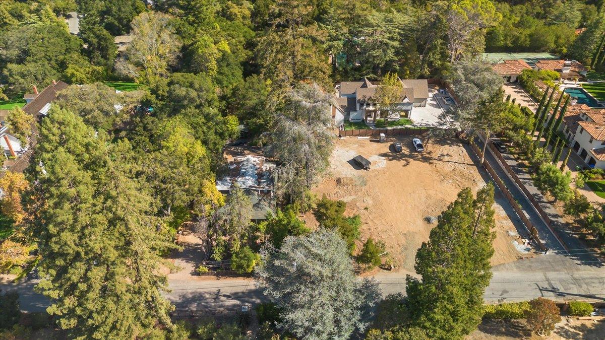 15550 Glen Una Drive