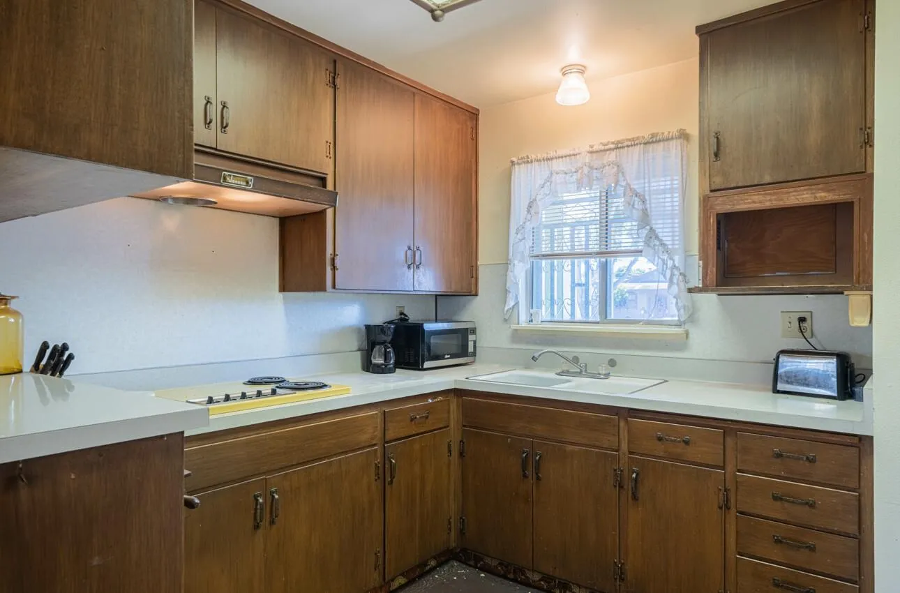 Salinas, California 93901, United States, 3 Bedrooms Bedrooms, ,1 BathroomBathrooms,Residential,Active,161478