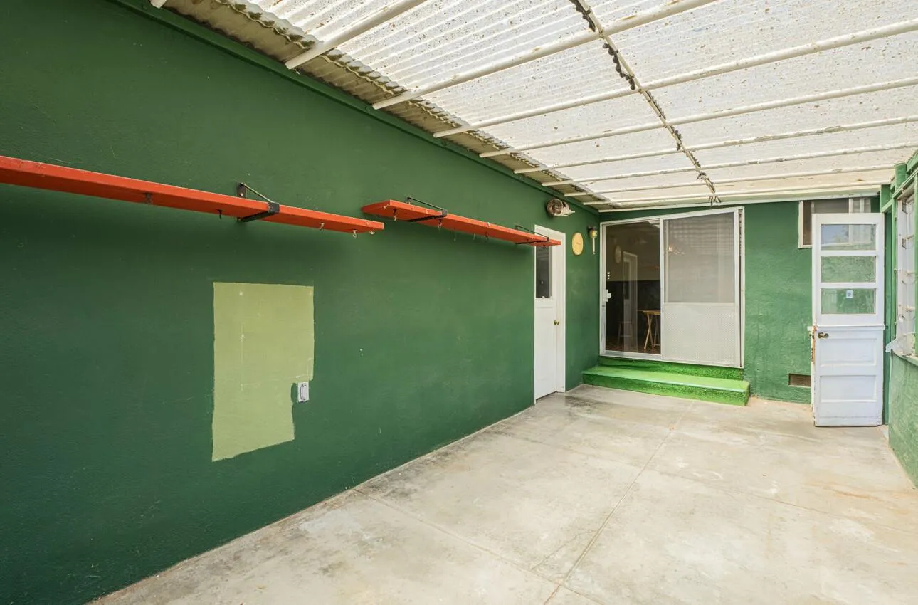 Salinas, California 93901, United States, 3 Bedrooms Bedrooms, ,1 BathroomBathrooms,Residential,Active,161478