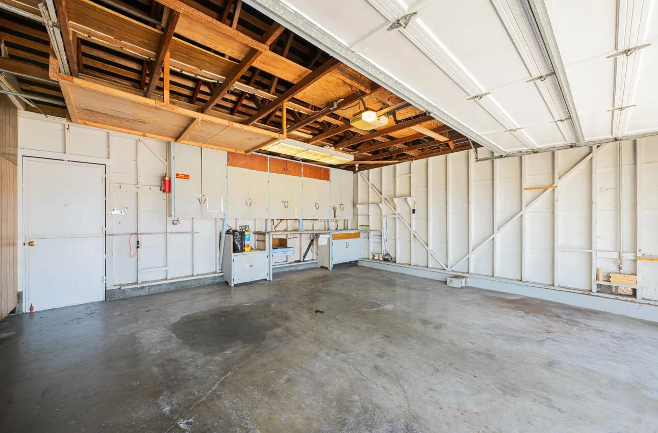 Salinas, California 93901, United States, 3 Bedrooms Bedrooms, ,1 BathroomBathrooms,Residential,Active,161478