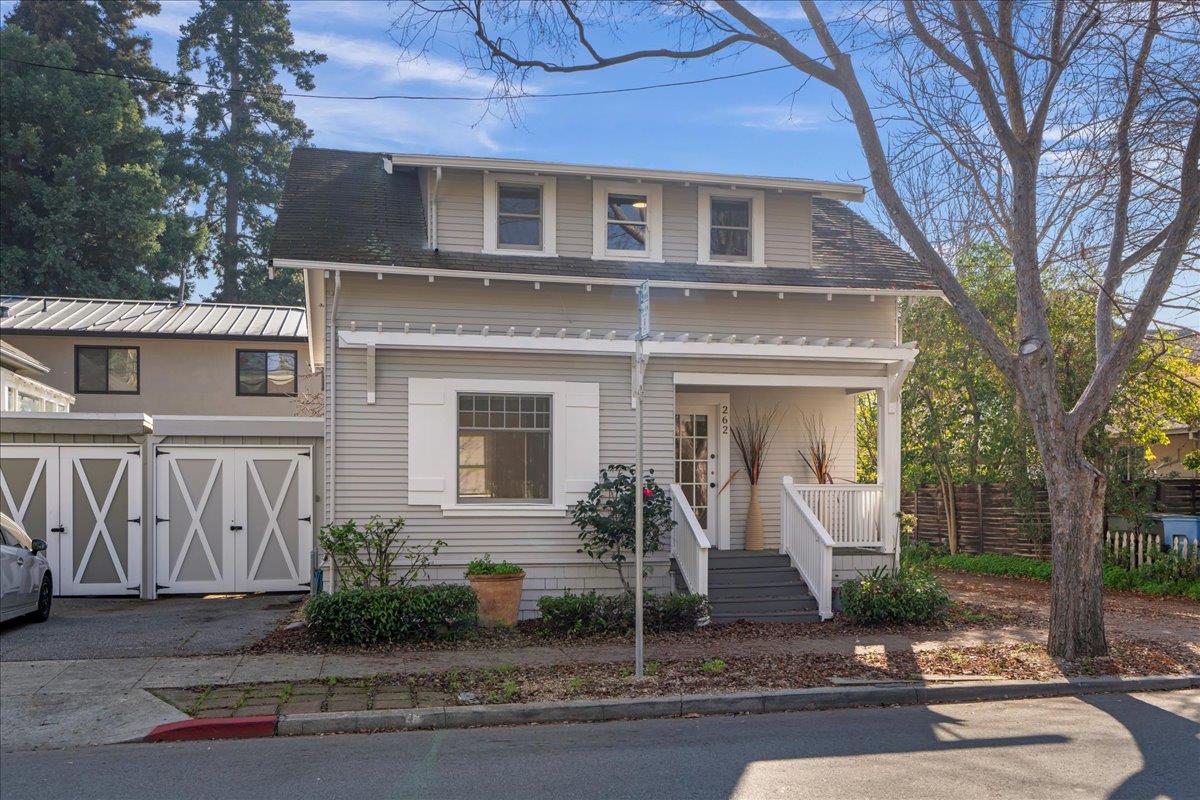 262 Hawthorne Avenue