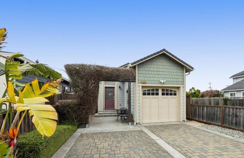 Photo of 408 Belleville Boulevard, Half Moon Bay, CA 94019 (MLS # ML82046729)