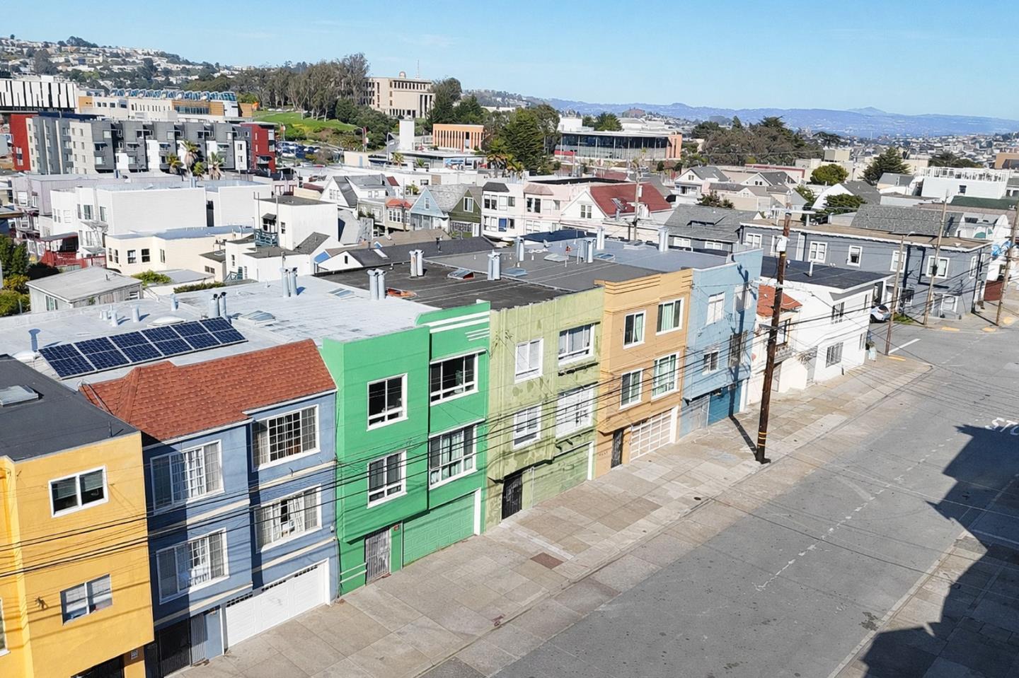 130-132 Holloway Avenue