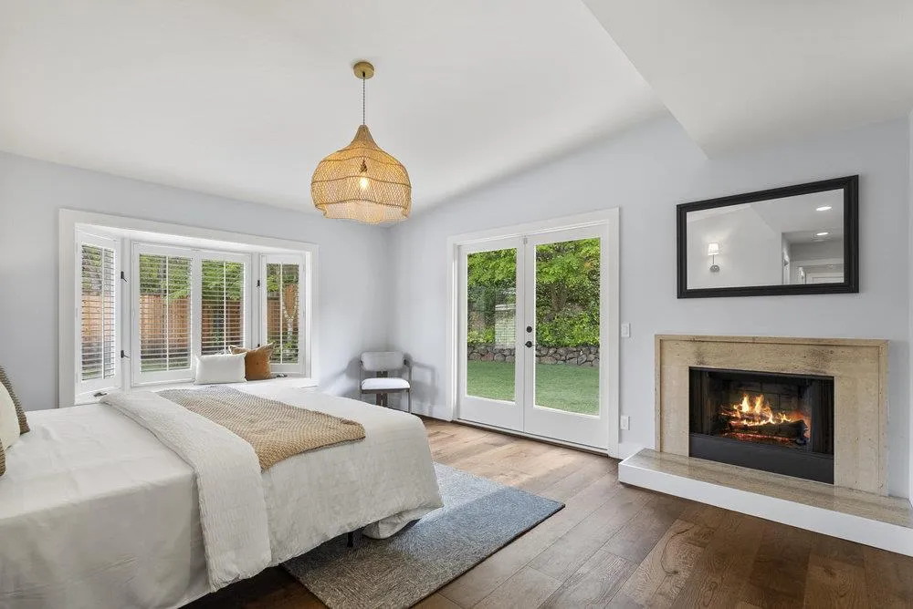 Belvedere, California 94920, United States, 3 Bedrooms Bedrooms, ,3 BathroomsBathrooms,Residential,Active,220662