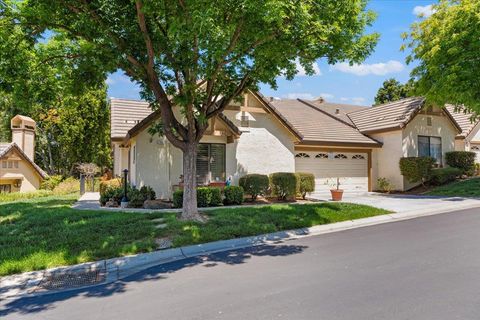 Photo of 7886 Moorfoot Court, SAN JOSE, CA 95135 (MLS # ML82025355)