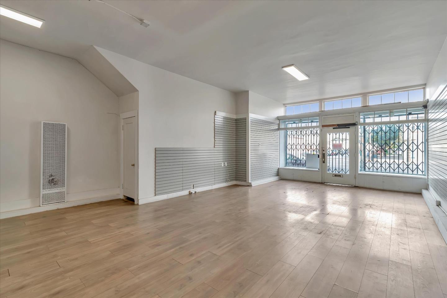 1158 Geneva Avenue 1156