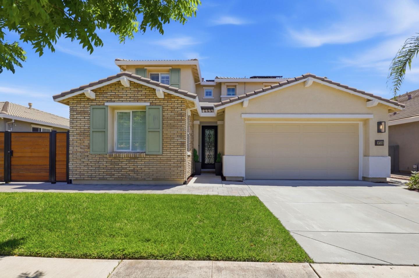 Photo 1 of 62 — 9732 Zuni Lane, GILROY, CA 95020