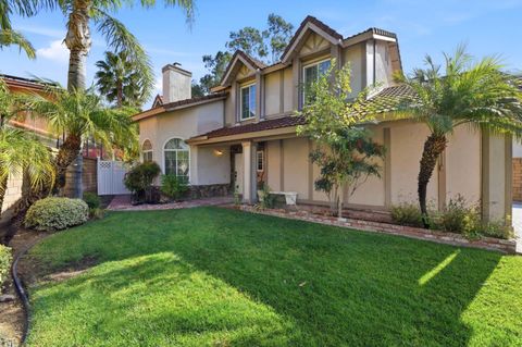 Photo of 29016 Lillyglen Drive, SANTA CLARITA, CA 91387 (MLS # ML82029336)