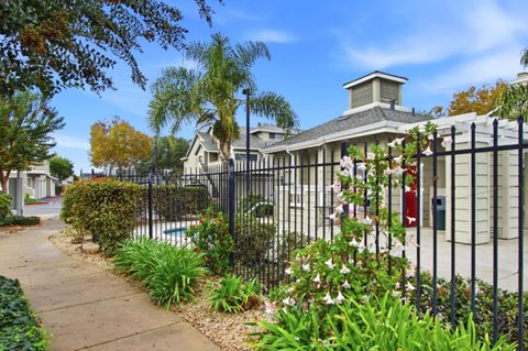 Tiny photo for 40 Cherry Crest Lane, SAN JOSE, CA 95136 (MLS # ML82027756)