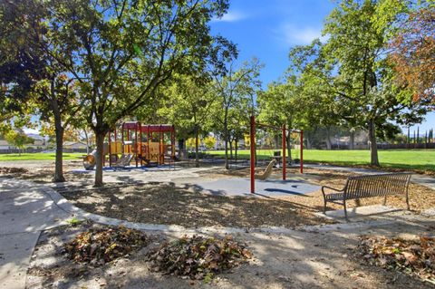 Tiny photo for 40 Cherry Crest Lane, SAN JOSE, CA 95136 (MLS # ML82027756)