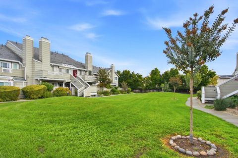 Tiny photo for 40 Cherry Crest Lane, SAN JOSE, CA 95136 (MLS # ML82027756)