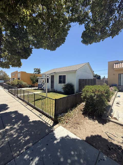 Tiny photo for 325 El Camino Real, GREENFIELD, CA 93927 (MLS # ML82056408)