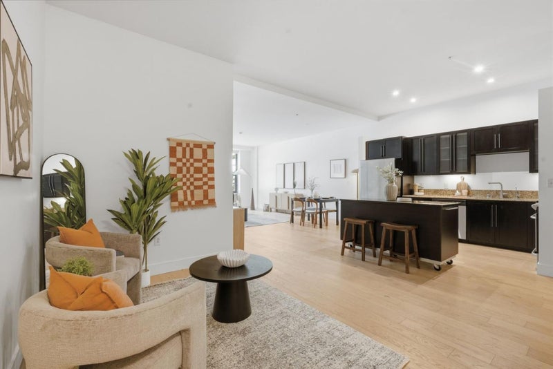 1001 46th Street 212
