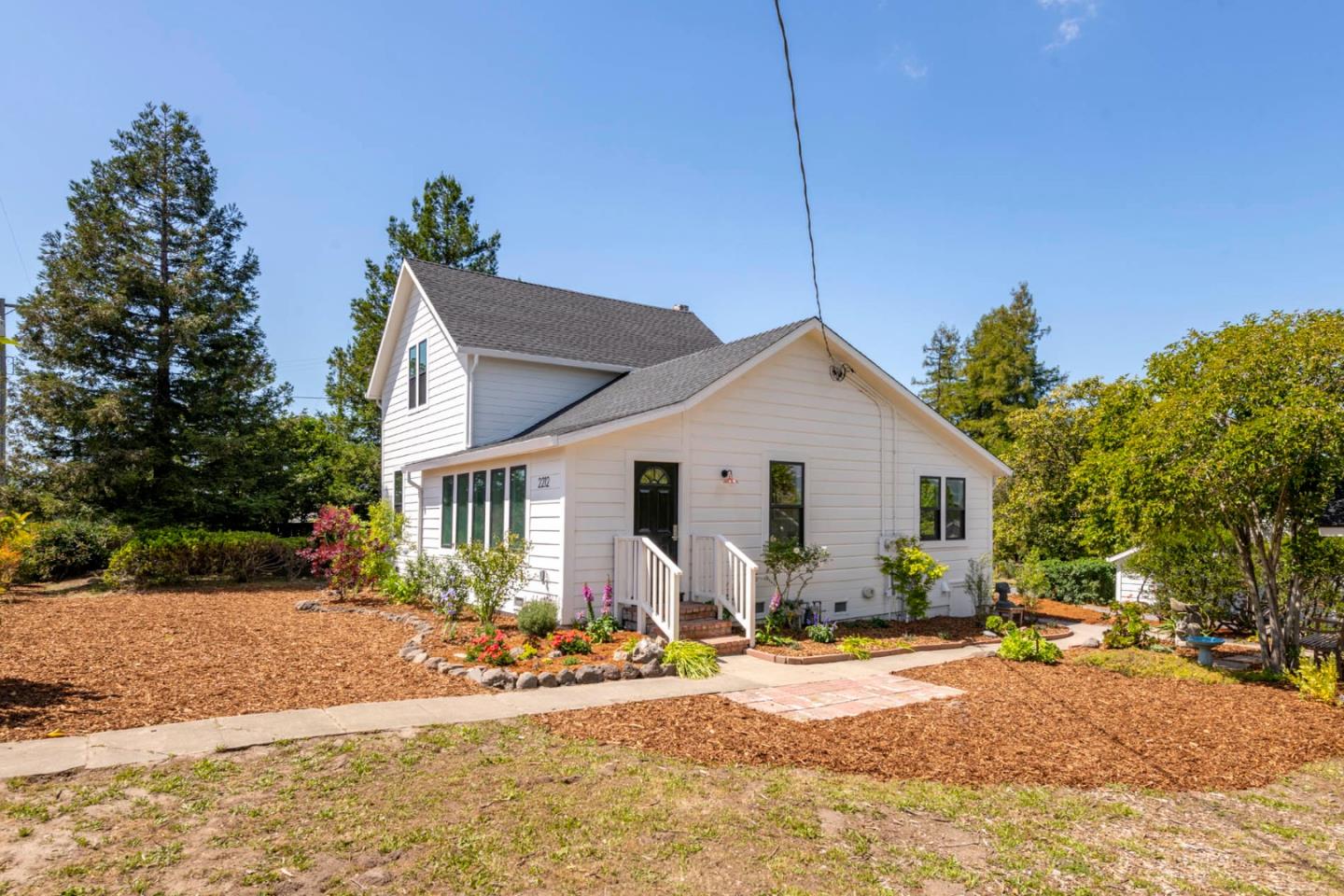 2212 Magnolia Avenue