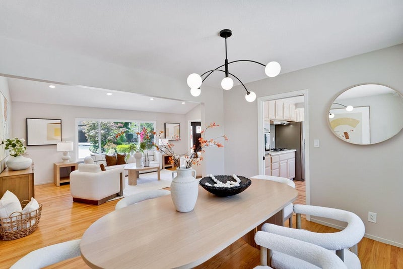 10936 Linda Vista Drive