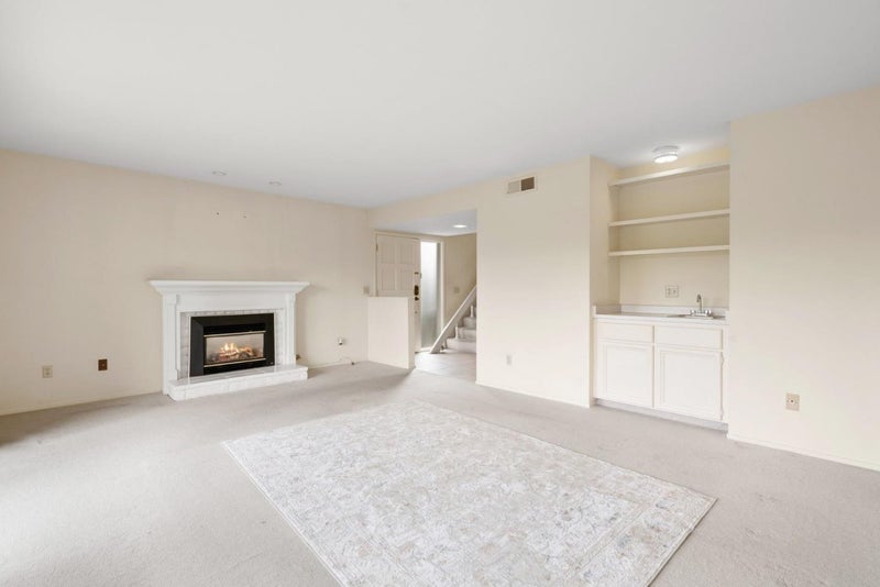 3850 Rio Road 47