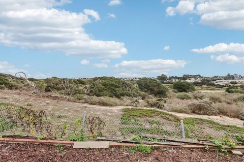 Tiny photo for 3202 TALLMON Street, MARINA, CA 93933 (MLS # ML82028032)