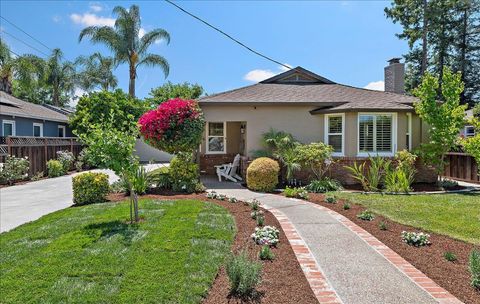 Photo of 2351 Radio Avenue, SAN JOSE, CA 95125 (MLS # ML82051923)