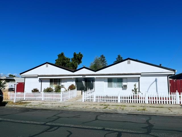 888 Sobrato DR