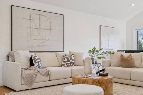 Tiny photo for 6 Valencia Road, Orinda, CA 94563 (MLS # ML82038808)