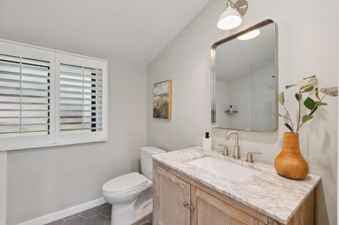 Tiny photo for 6 Valencia Road, Orinda, CA 94563 (MLS # ML82038808)