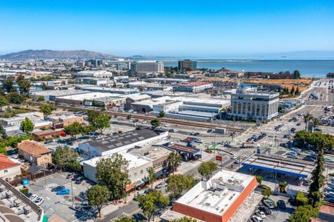 Tiny photo for 1126 Broadway #1, BURLINGAME, CA 94010 (MLS # ML82043690)